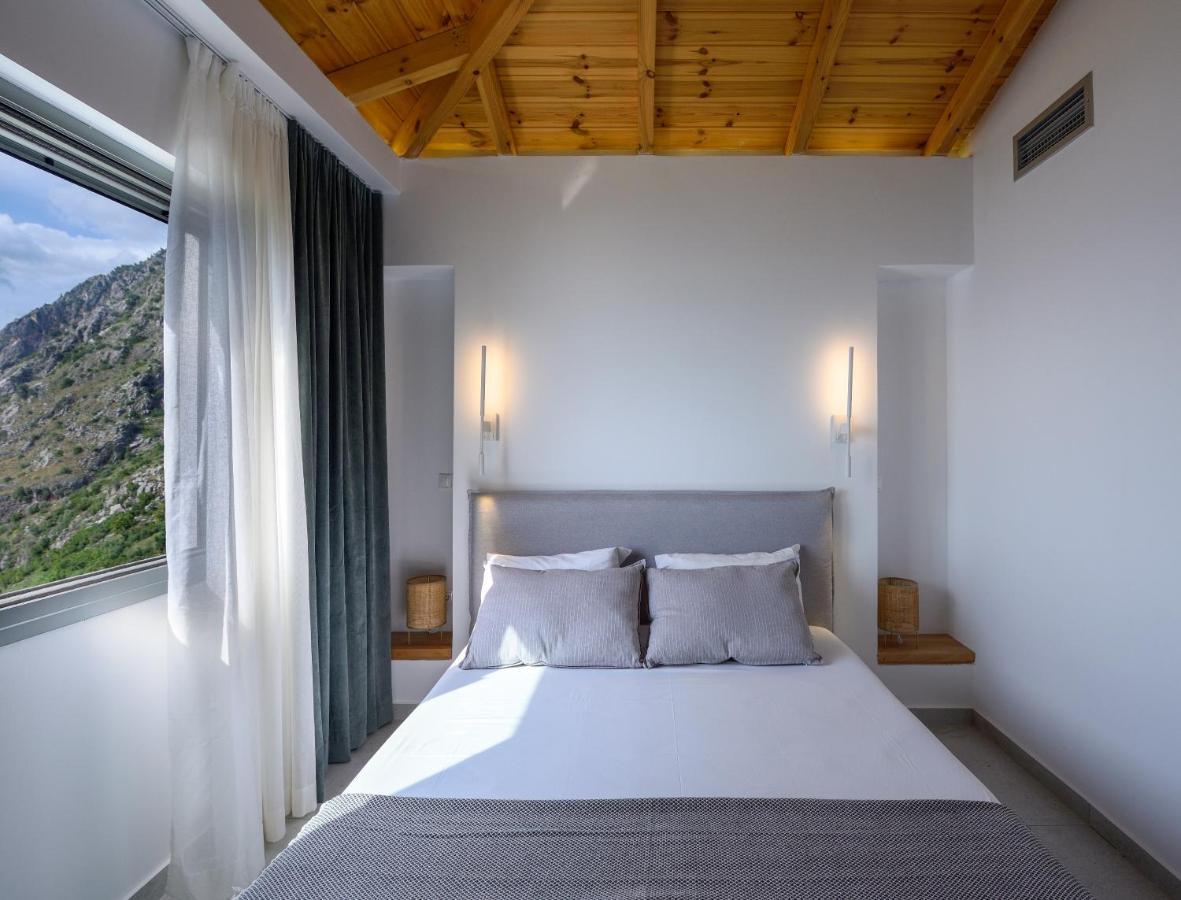 Lithos Retreat 2 Apartment Kalamata Ngoại thất bức ảnh