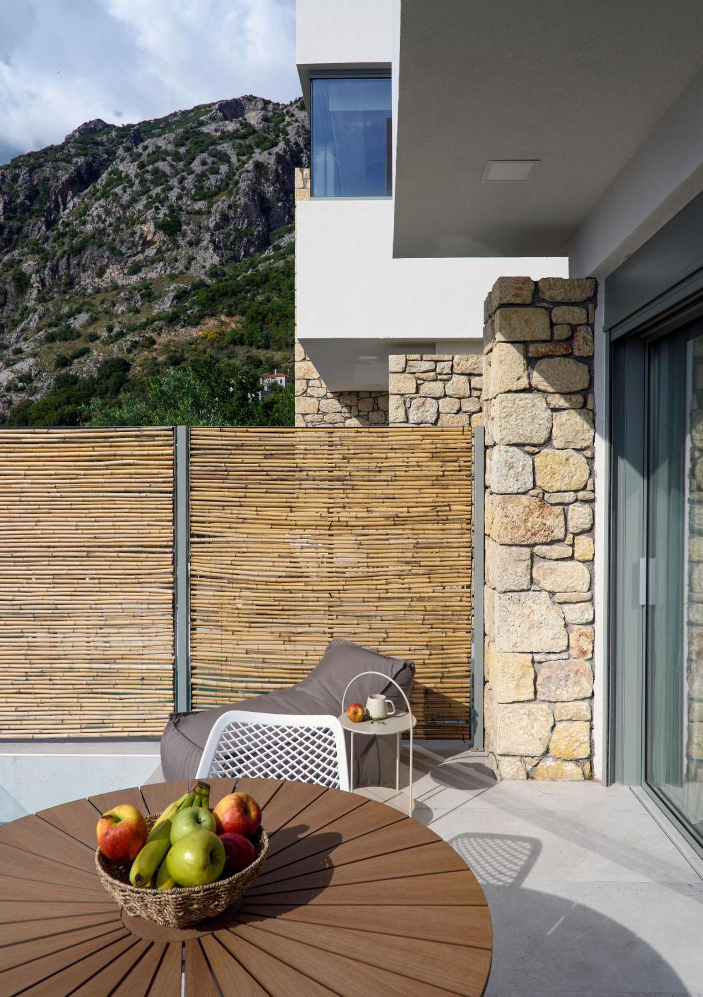 Lithos Retreat 2 Apartment Kalamata Ngoại thất bức ảnh
